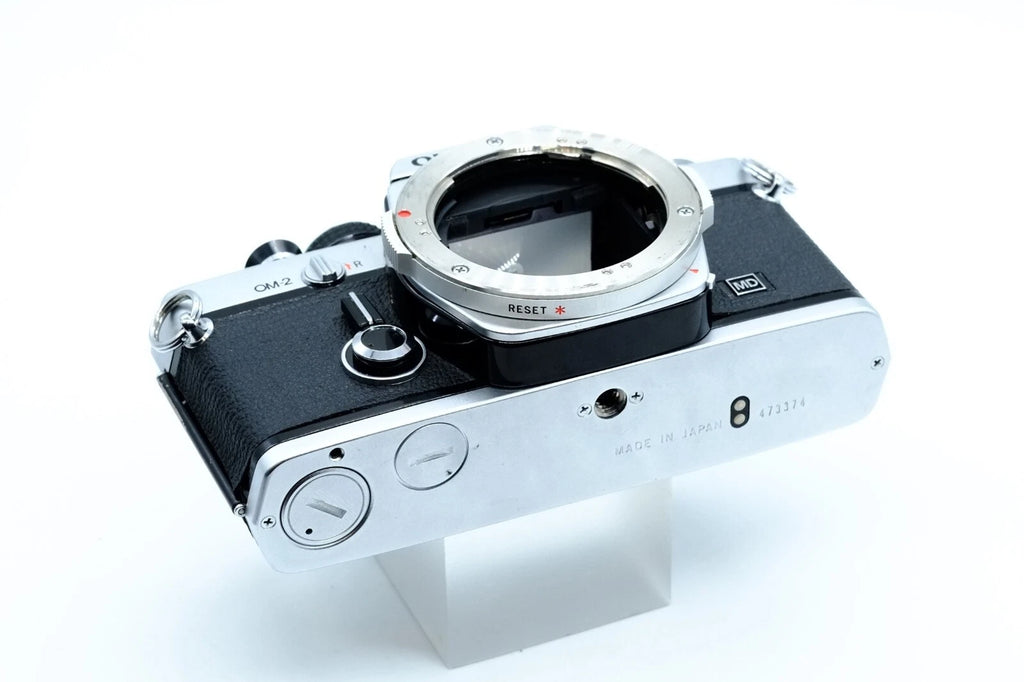 Olympus OM-2 + OLYMPUS ZUIKO 50mm 135mm + Accessories * NEW LIGHT SEALS