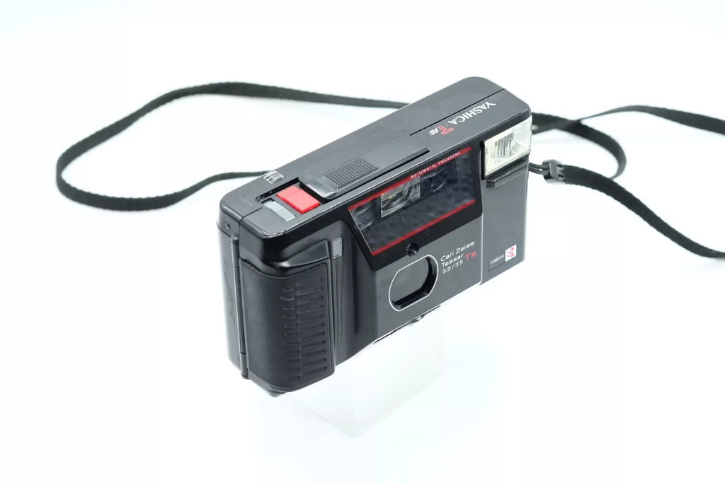*** Excellent *** Yashica T AF * Carl Zeiss Tessar 3.5/35