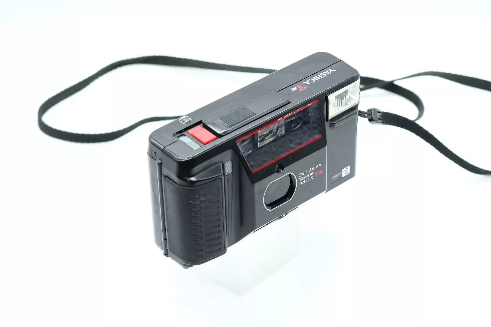 *** Excellent *** Yashica T AF * Carl Zeiss Tessar 3.5/35