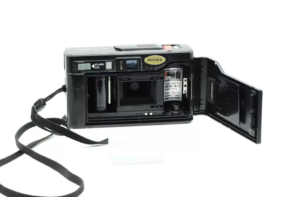 *** Excellent *** Yashica T AF * Carl Zeiss Tessar 3.5/35